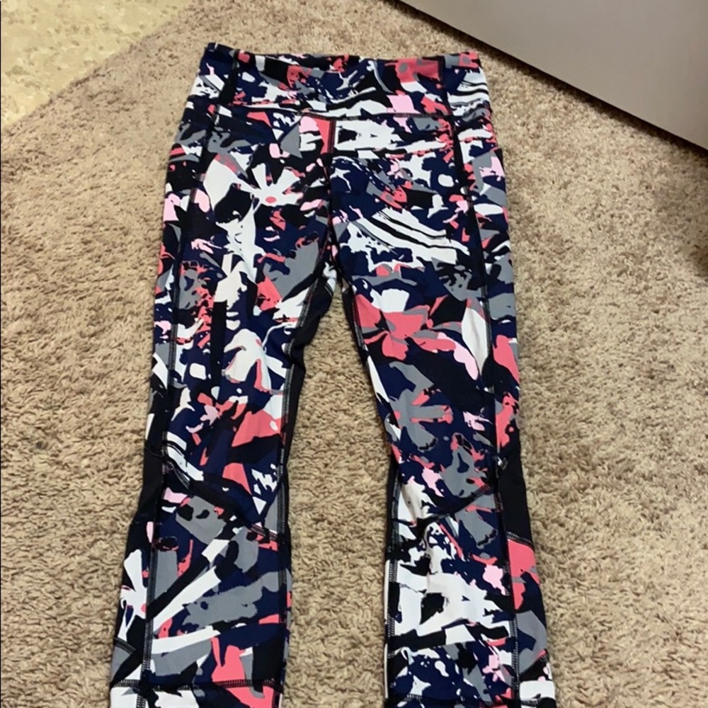 Pace rival crops size 4